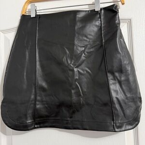 ZARA FAUX Black Leather Skirt Medium NWT